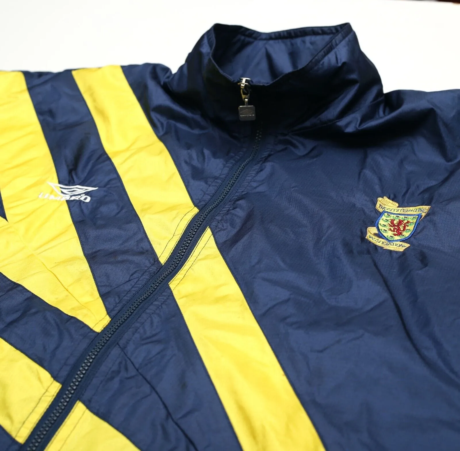 1992 SCOTLAND Vintage Umbro Football Rain Jacket (S/M)