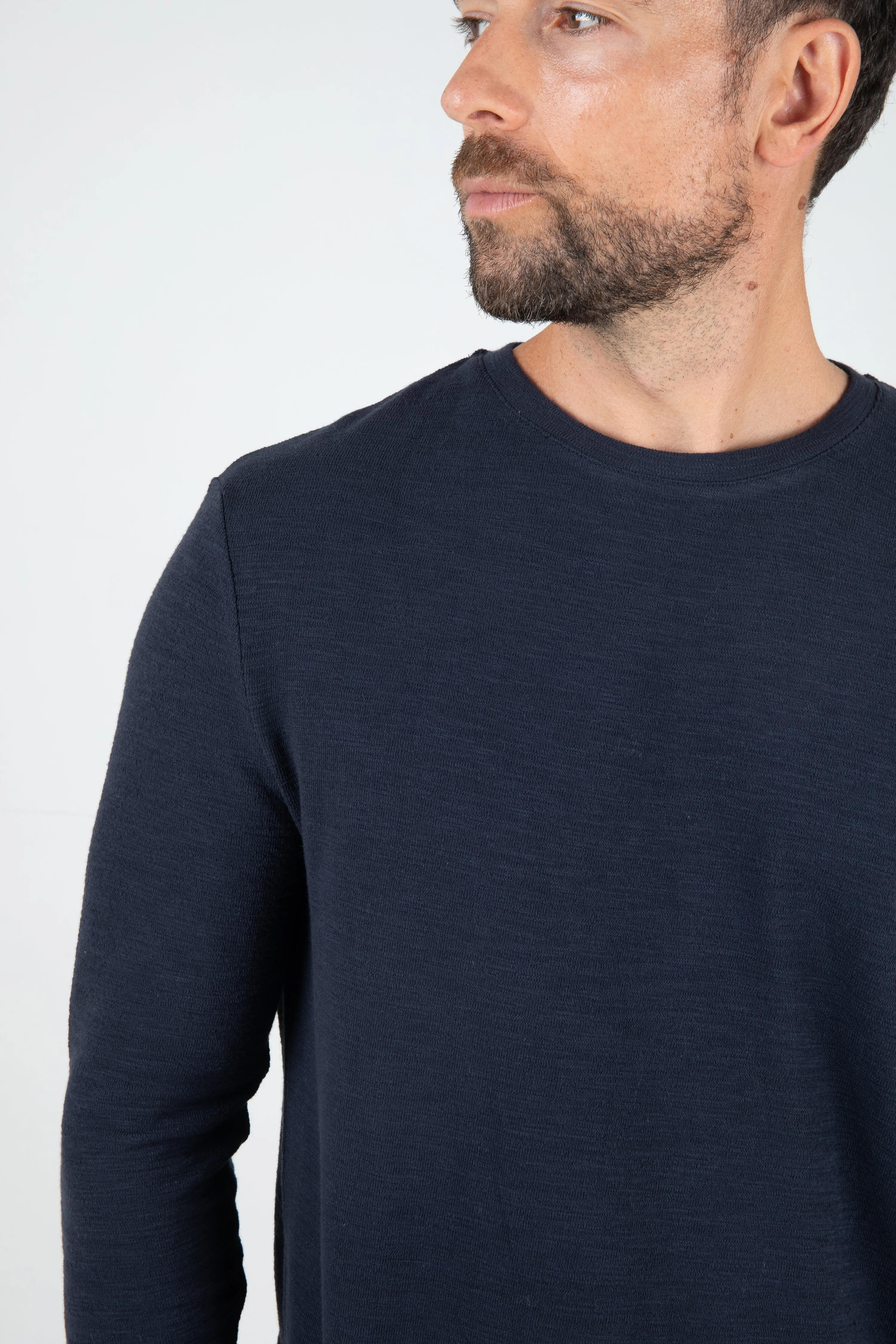 BODHI CREW SWEATER - NAVY