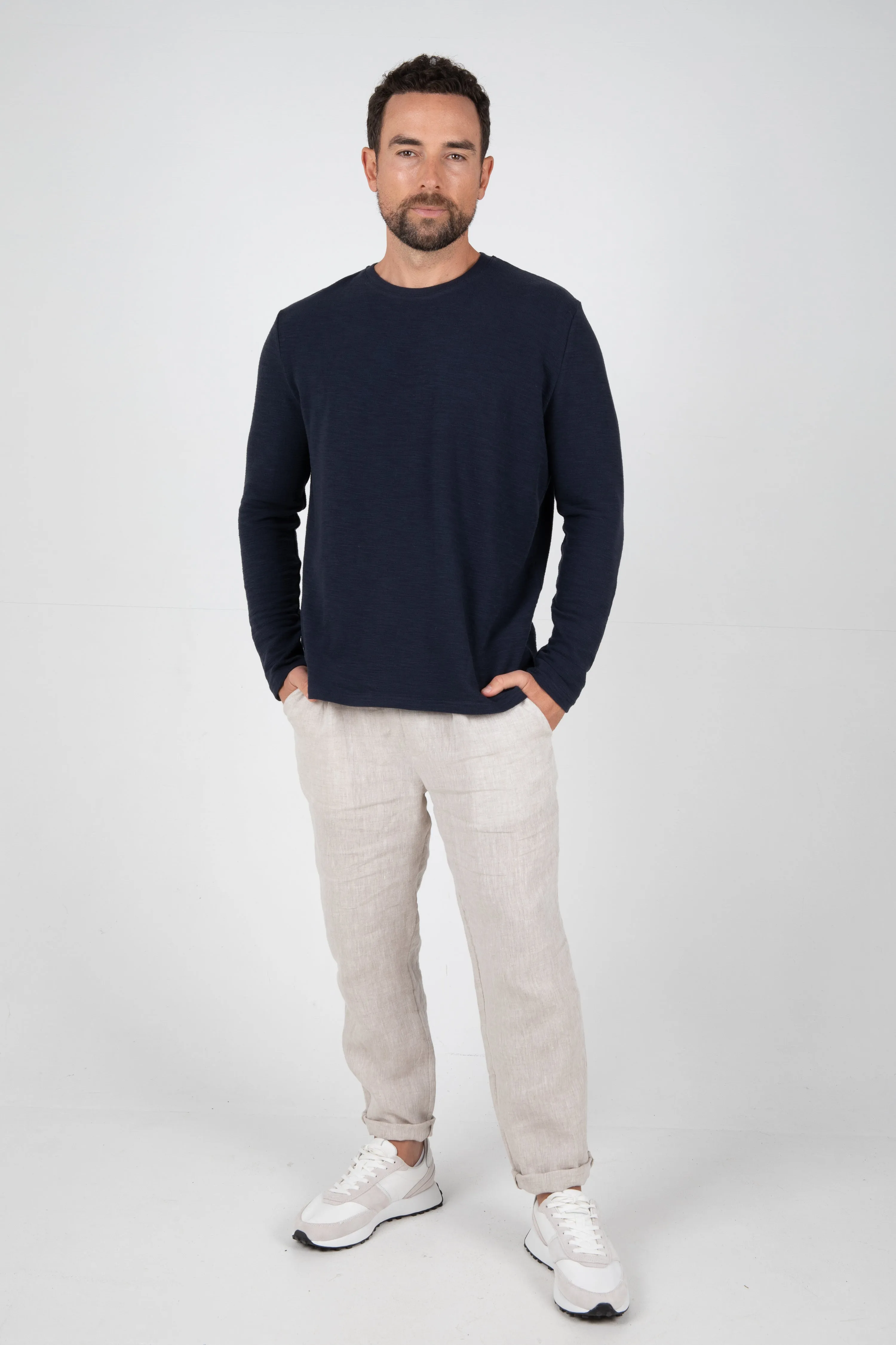 BODHI CREW SWEATER - NAVY