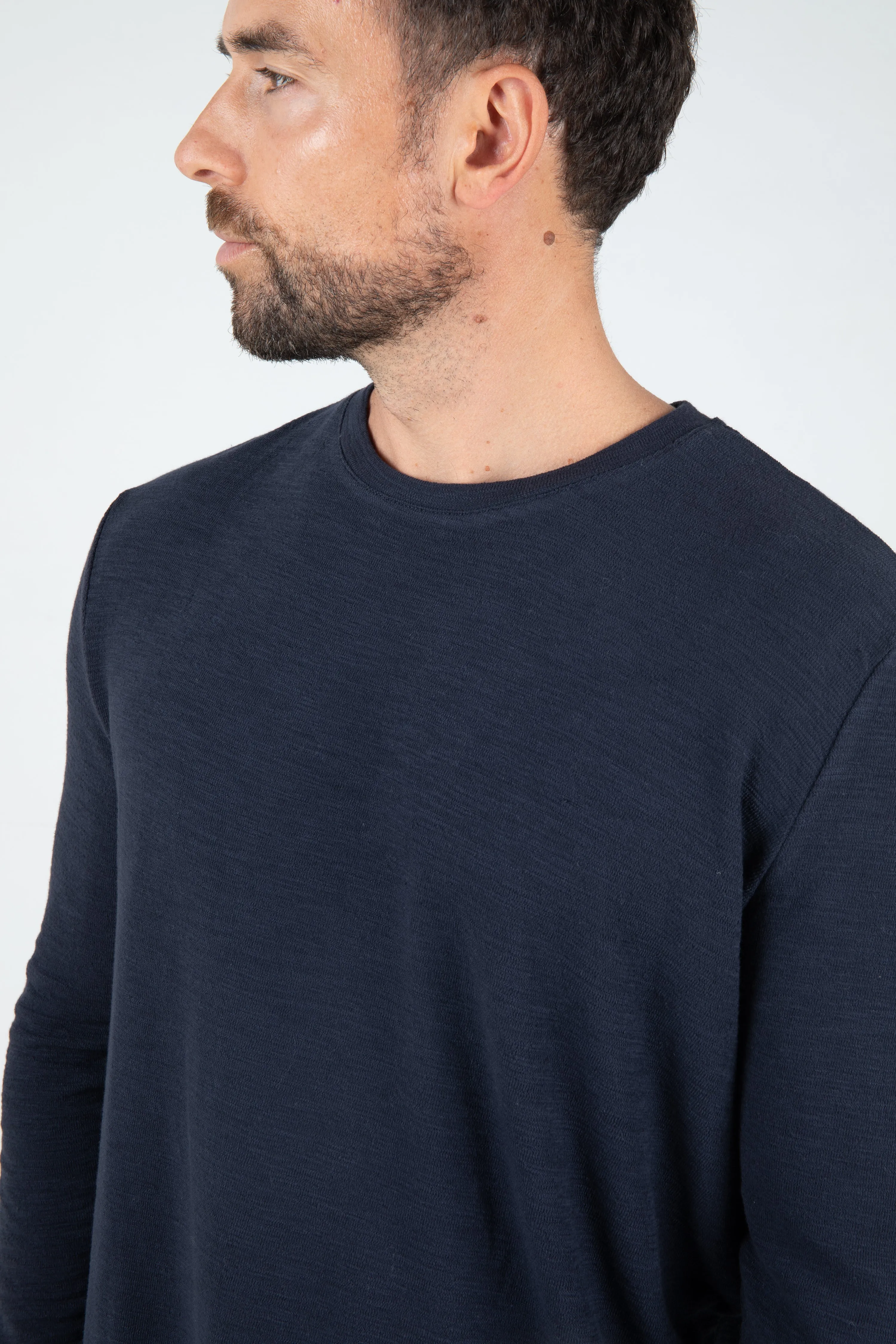 BODHI CREW SWEATER - NAVY