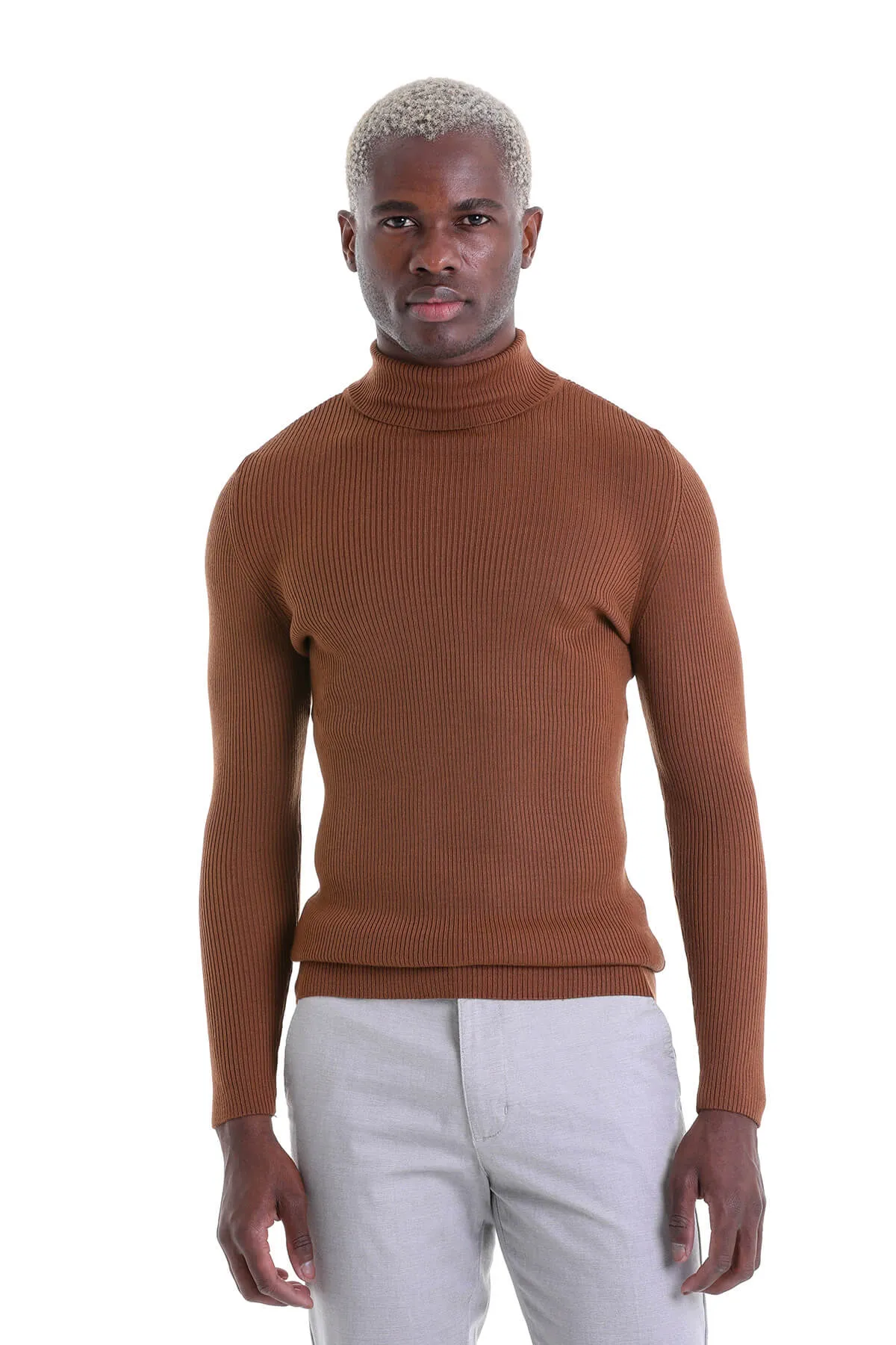 Comfort Fit Wool Blend Tobacco Turtleneck Sweater